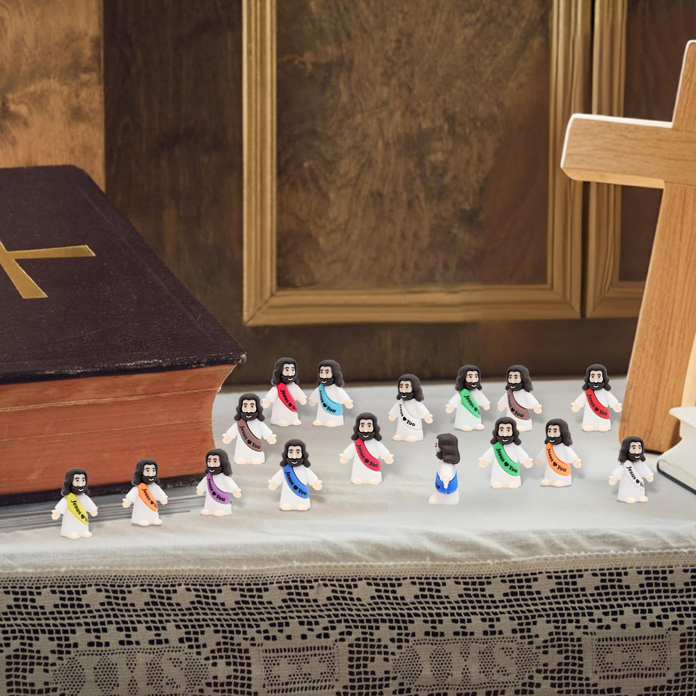Owurha Jesus Love You mini figure in brown offers a natural rustic display for shelves.