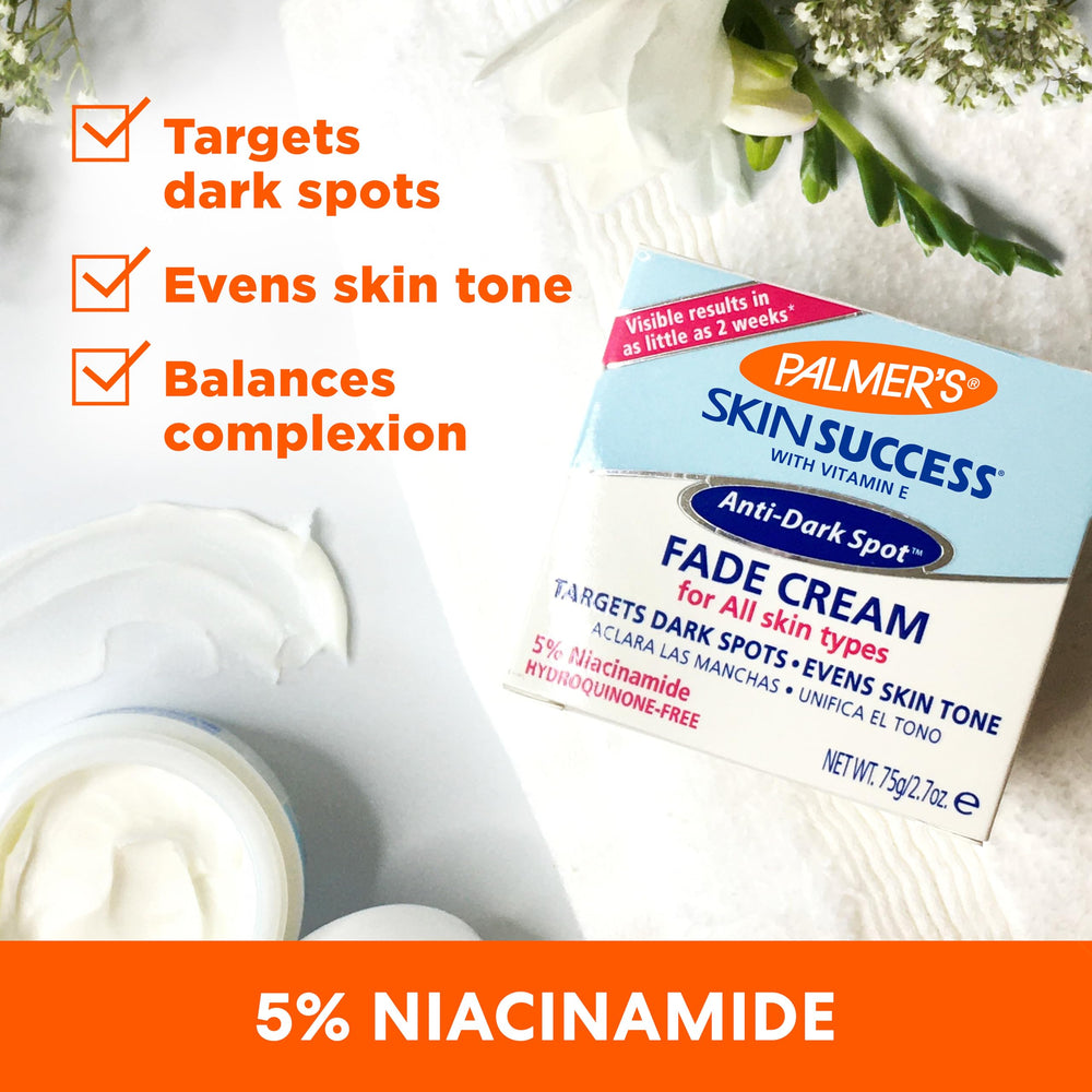 Palmer's Skin Success texture close-up shows creamy, non-greasy finish.