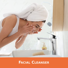 Palmer's face oil supports hydration and smoothing of the skin.