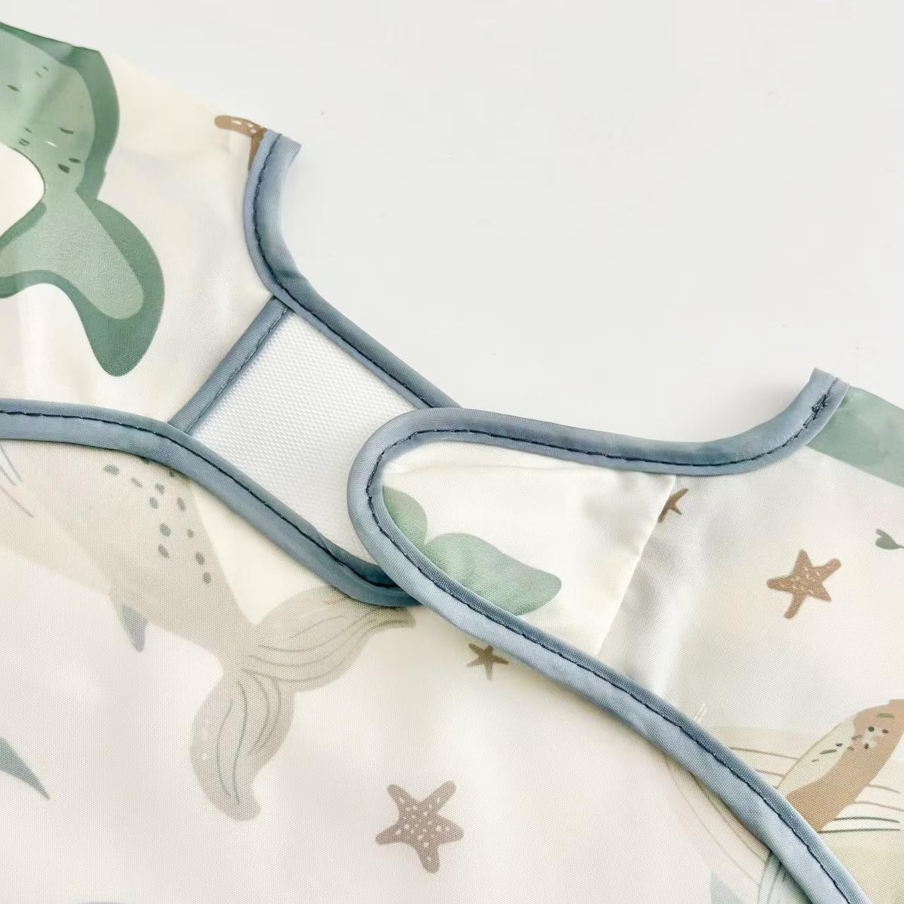 PandaEar 5-pack blue bibs ensures a clean option ready after washing.