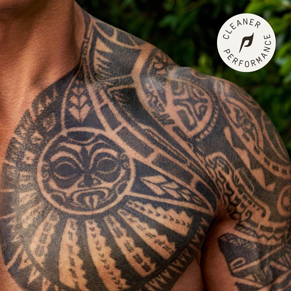 PAPATUI lightweight non-greasy formula leaves no residue on fabrics.