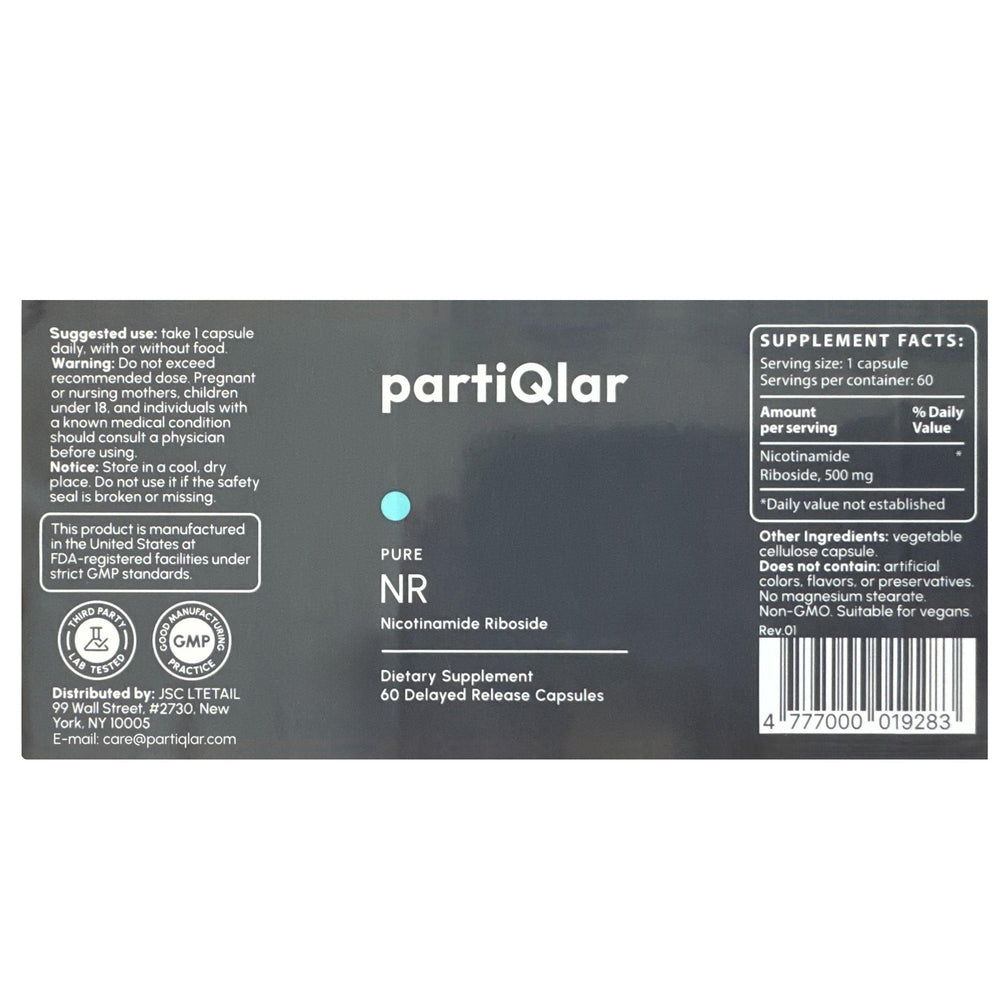 partiQlar NR capsules close-up, ready for daily energy support.