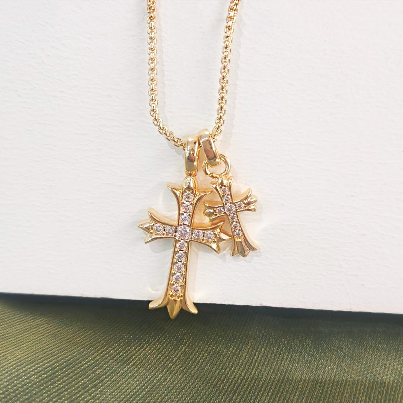 Partm 14K gold-plated brass finish adds warmth and lasting shine.