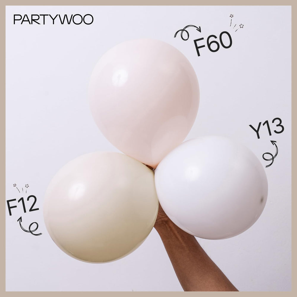 PartyWoo 100-count pack supports bold, big-decor setups.