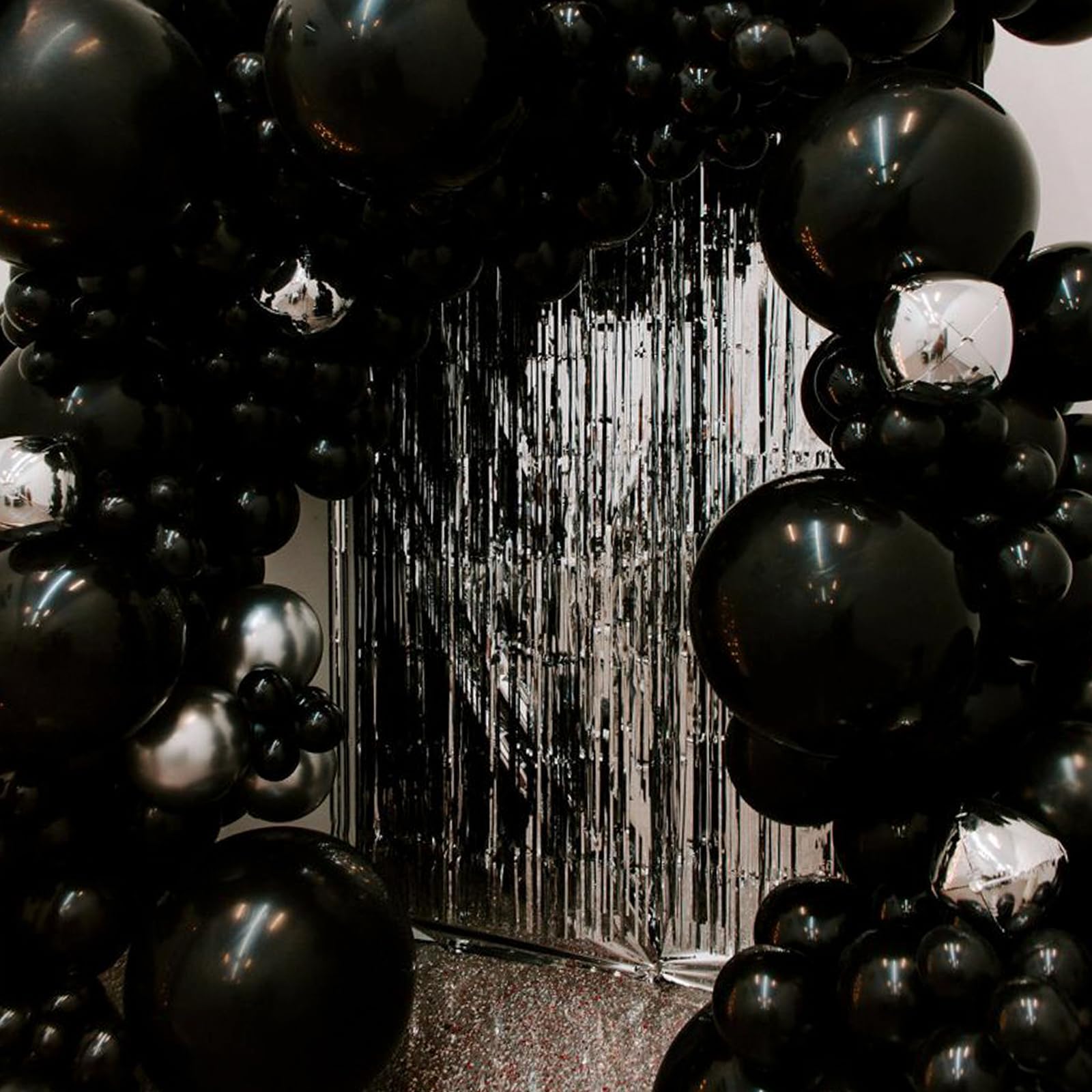 PartyWoo black balloons ideal for weddings, birthdays, and celebrations.