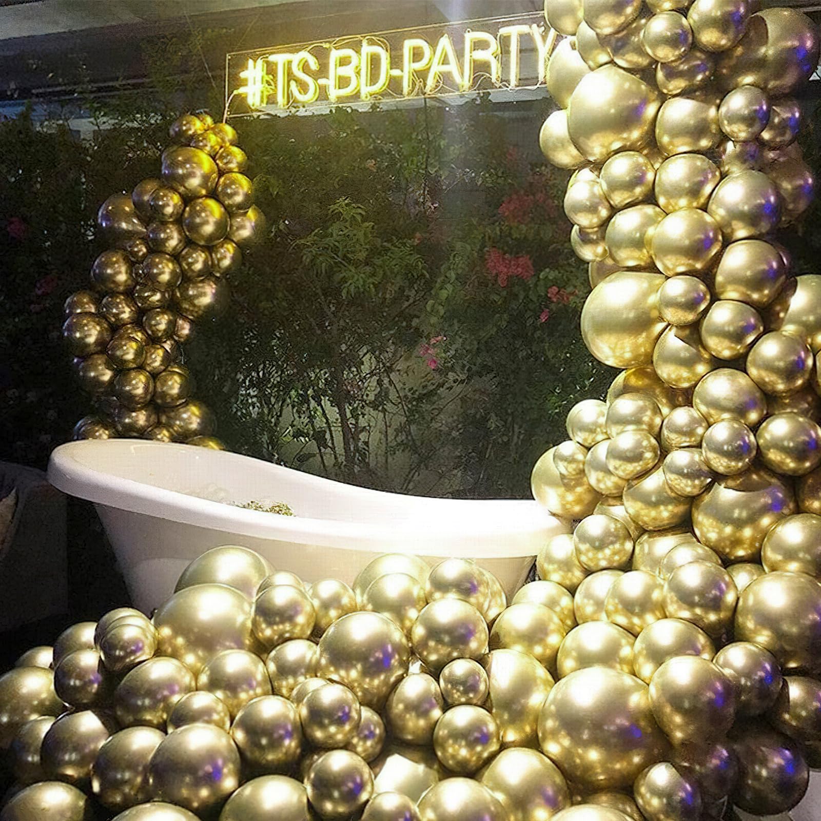 PartyWoo metallic gold balloons new year party: vibrant glow for countdown celebrations