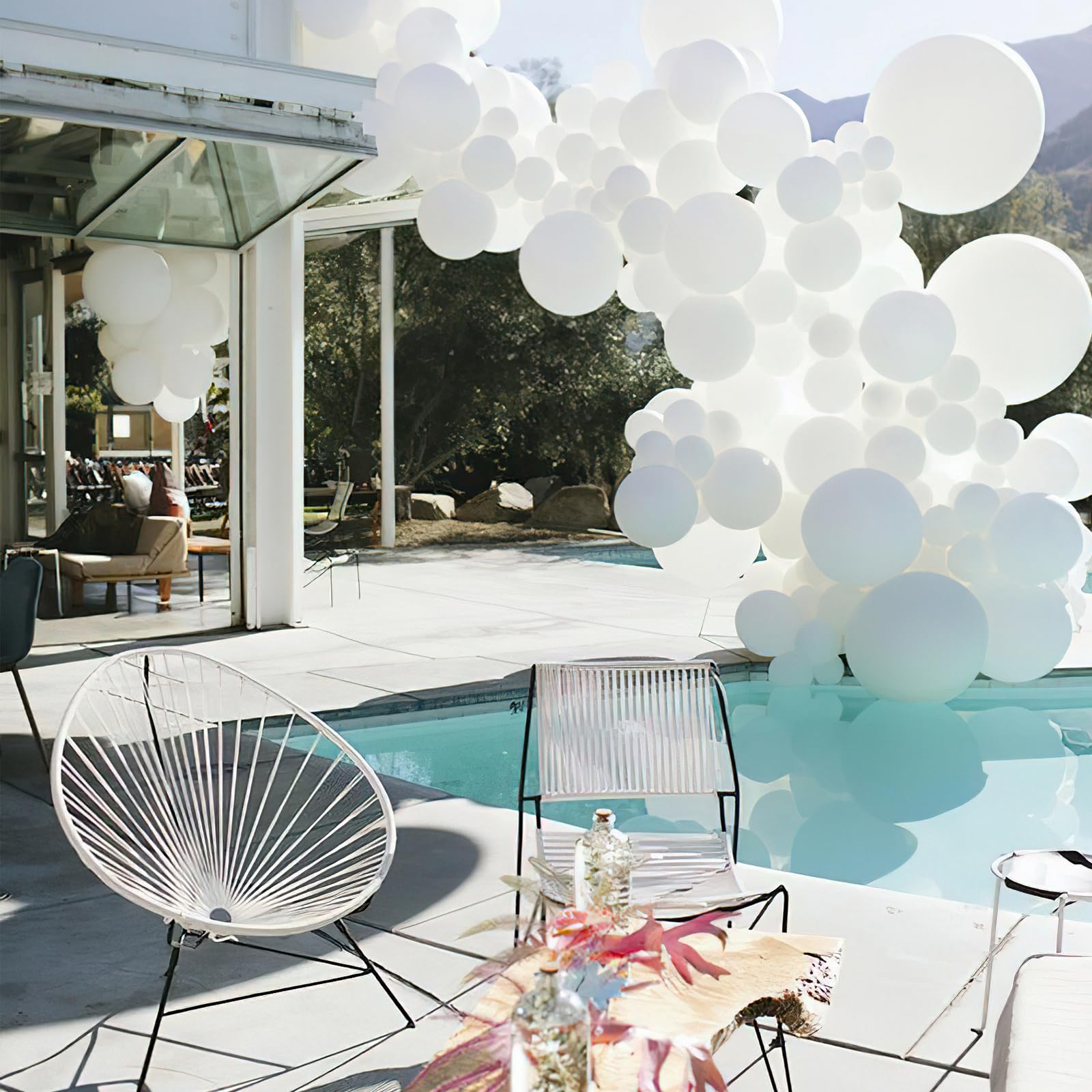 PartyWoo latex balloons are sturdy for garlands and photo backdrops.