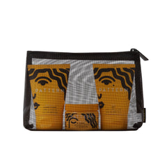 PATTERN Curl Cocktail Kit Chic mesh bag showcases an on-trend carry bag.