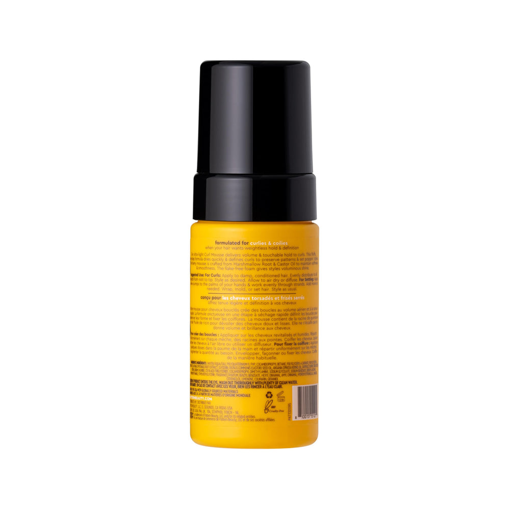 PATTERN Curl Mousse pump close-up highlighting flake-free, comfortable foam.