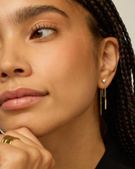 PAVOI front-chain detail highlights 20 mm drop for stylish daytime looks