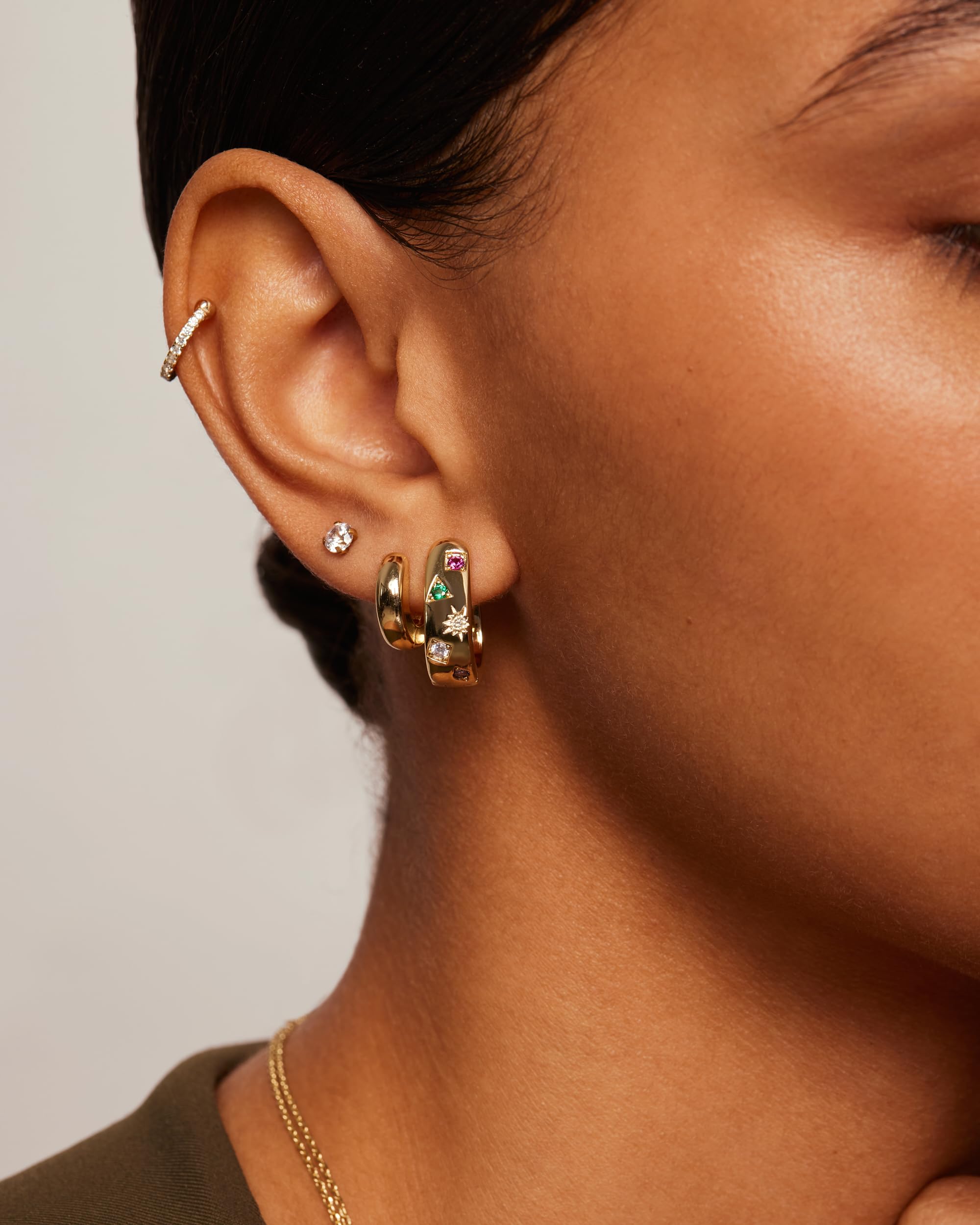 PAVOI chunky huggie earrings in profile view highlighting 18mm height for bold flair.