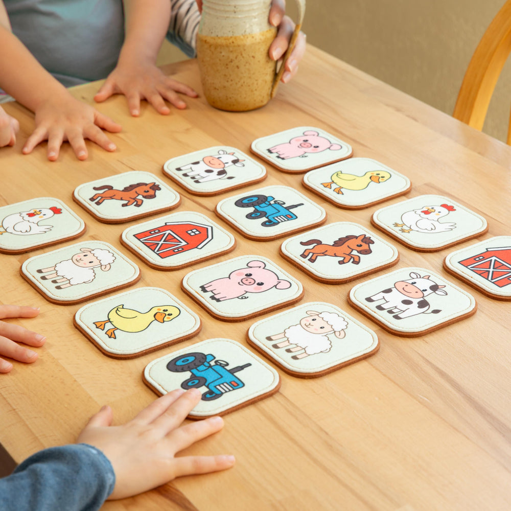 Peapod Play chicken card: safe, non-toxic materials ideal for tiny hands.