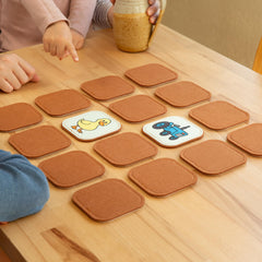 Peapod Play pig card: durable, washable felt for long-lasting, screen-free fun.