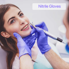 PEIPU Nitrile gloves protecting against liquids and oils during cleaning.