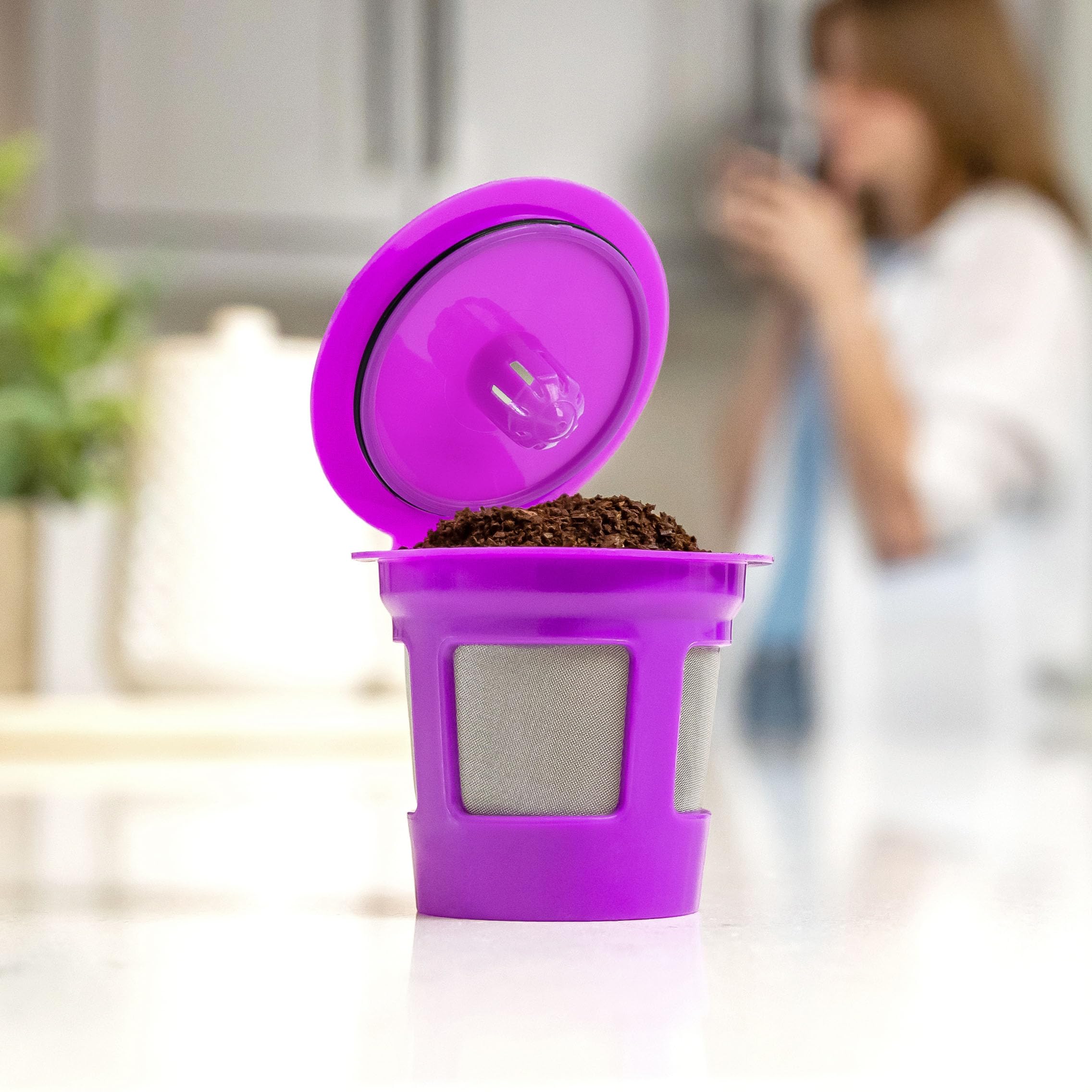PERFECT POD eco-friendly packaging highlights waste reduction and responsible use.