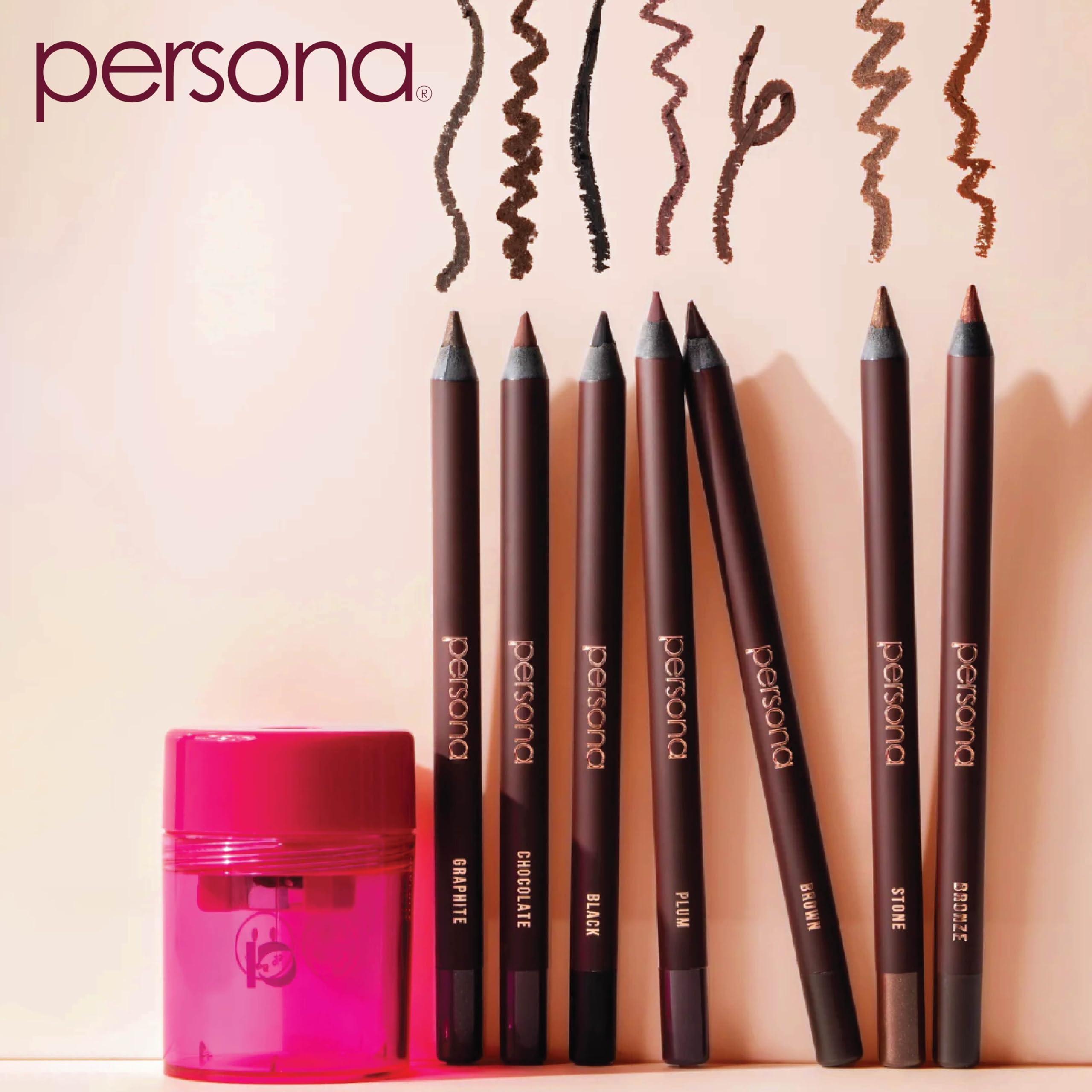 Tightlining with PERSONA for a precise, defined lash line.