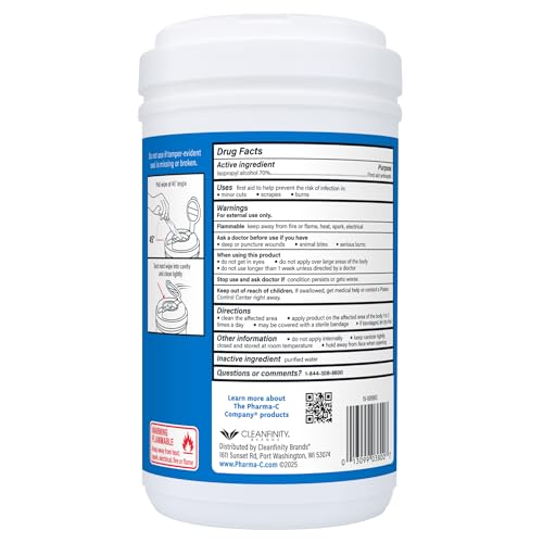 Close-up of The Pharma-C wipes low-lint sheets resisting fibers.