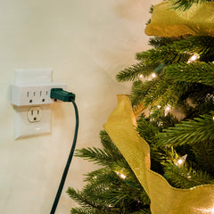 UL-listed Philips 3-outlet tap with 125V/15A capacity for everyday use.