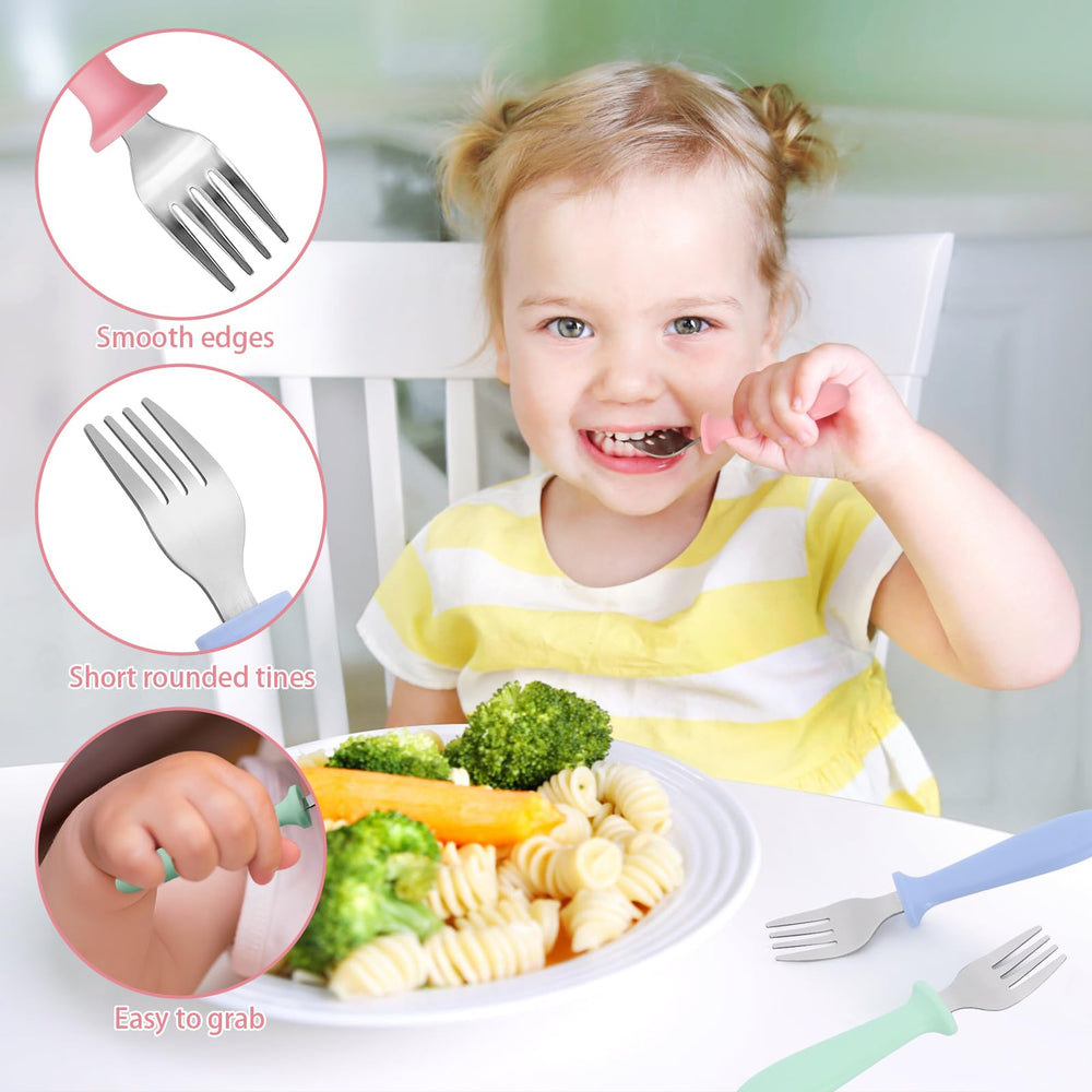 Pimoys child-friendly rounded tines prevent over-insertion for safer meals.