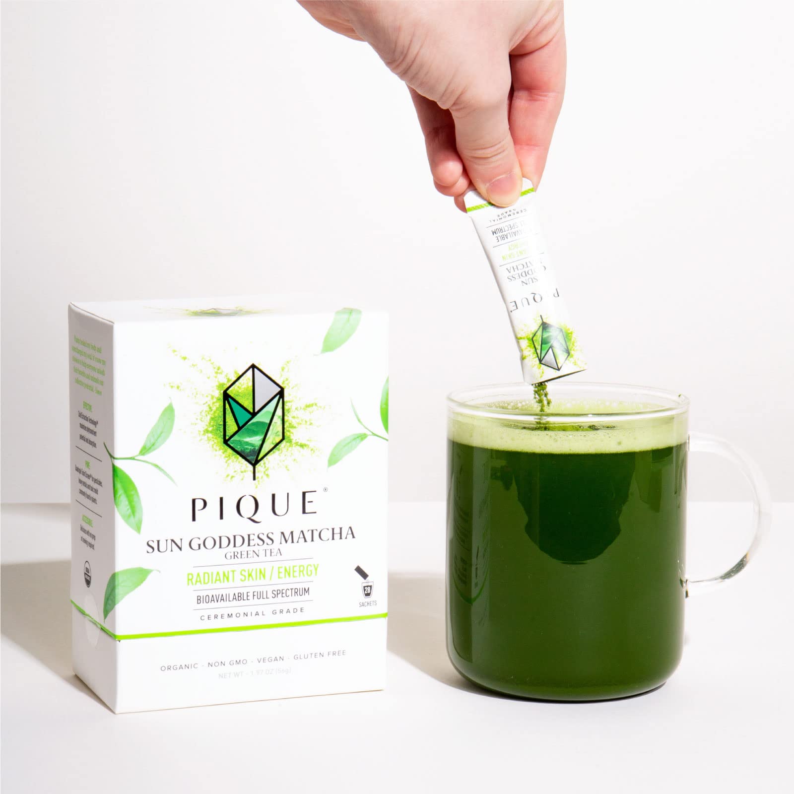 PIQUE Sun Goddess Matcha green powder yields smooth, vibrant brews