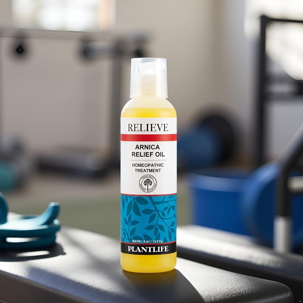 Plantlife Arnica Relieve Oil label highlights natural ingredients.