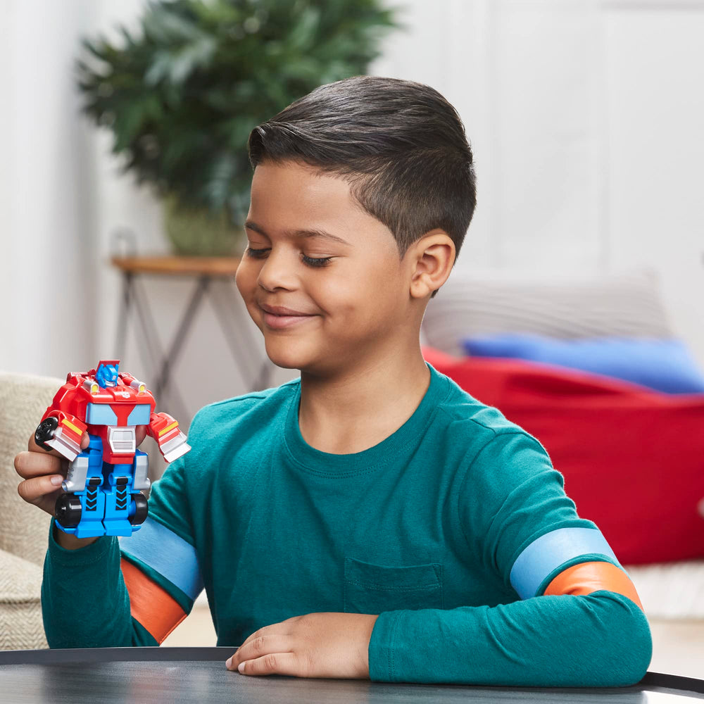 Transformers Rescue Bots Academy collectible toy enhances rescue team play.