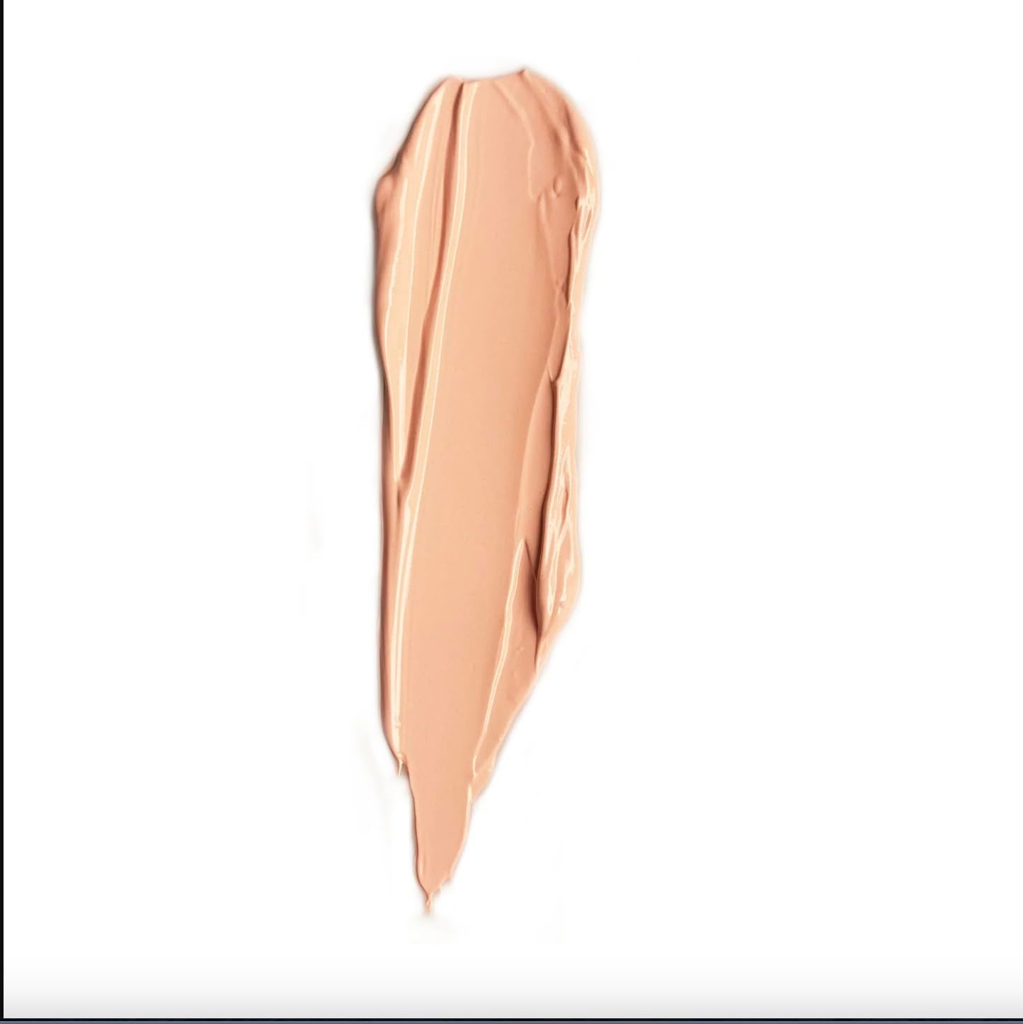 P.Louise Rumour 02 eye base swatch on lid enhances pigment payoff and blendability.