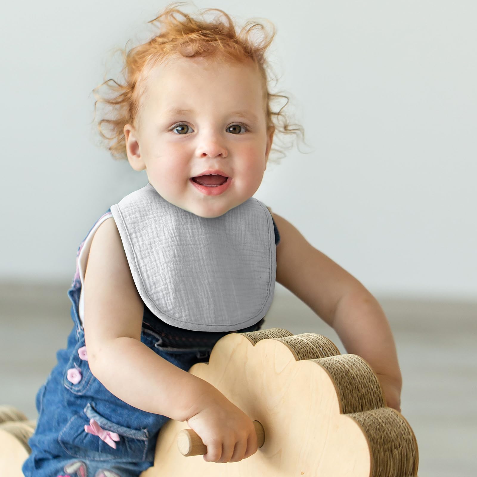 POIKSHARK adjustable snaps fit growing baby.