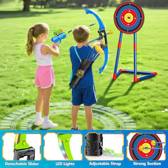 Polokping adjustable shoulder quiver keeps arrows within easy reach.