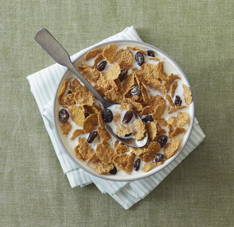Post Raisin Bran box back with nutrition and vitamins details.