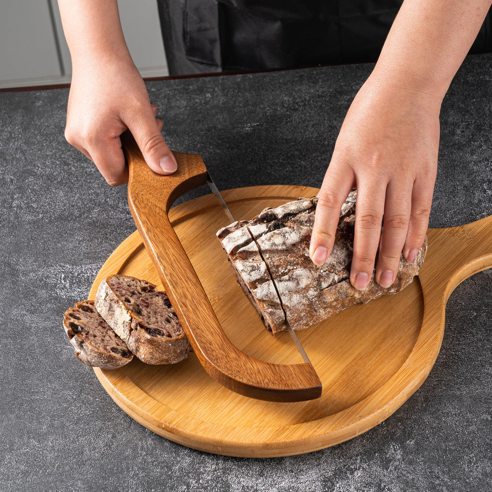 Pranski bread knife ideal housewarming gift