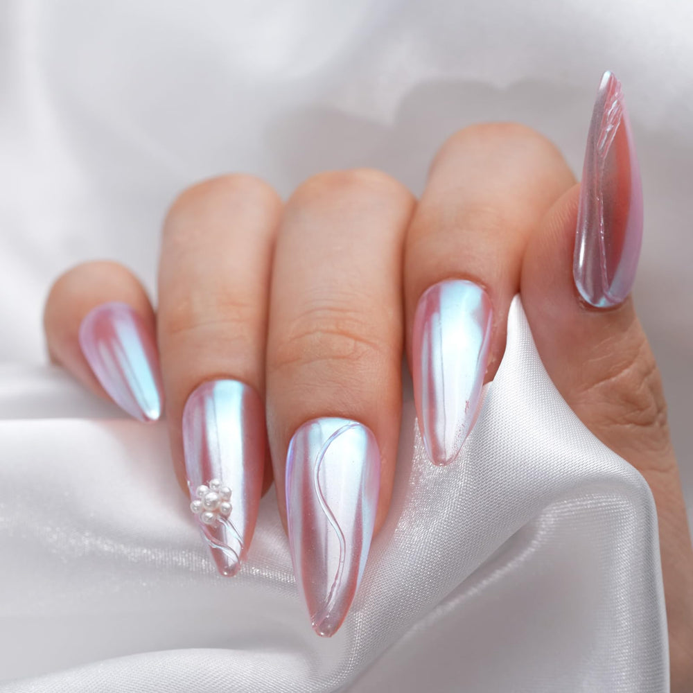 Salon-grade pigment from PrettyDiva Moonlight Chrome Nail Powder.