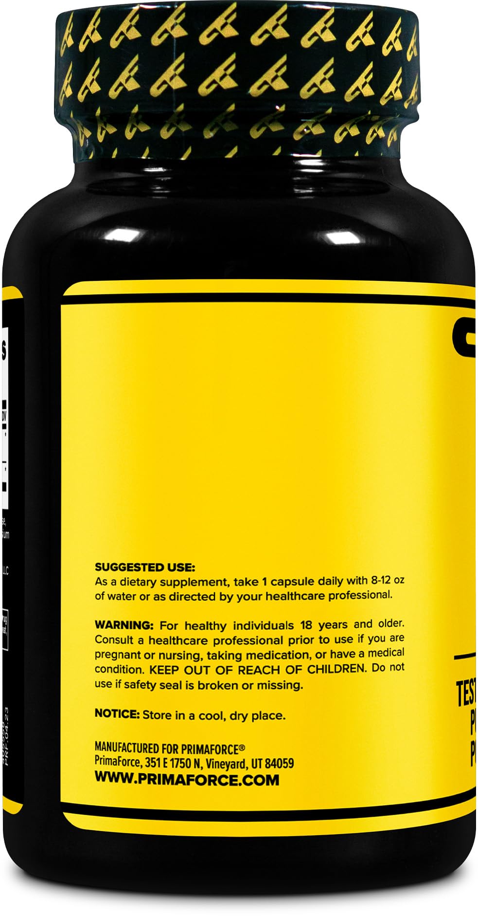 Primaforce Syneburn capsules poured into hand signaling a simple daily serving