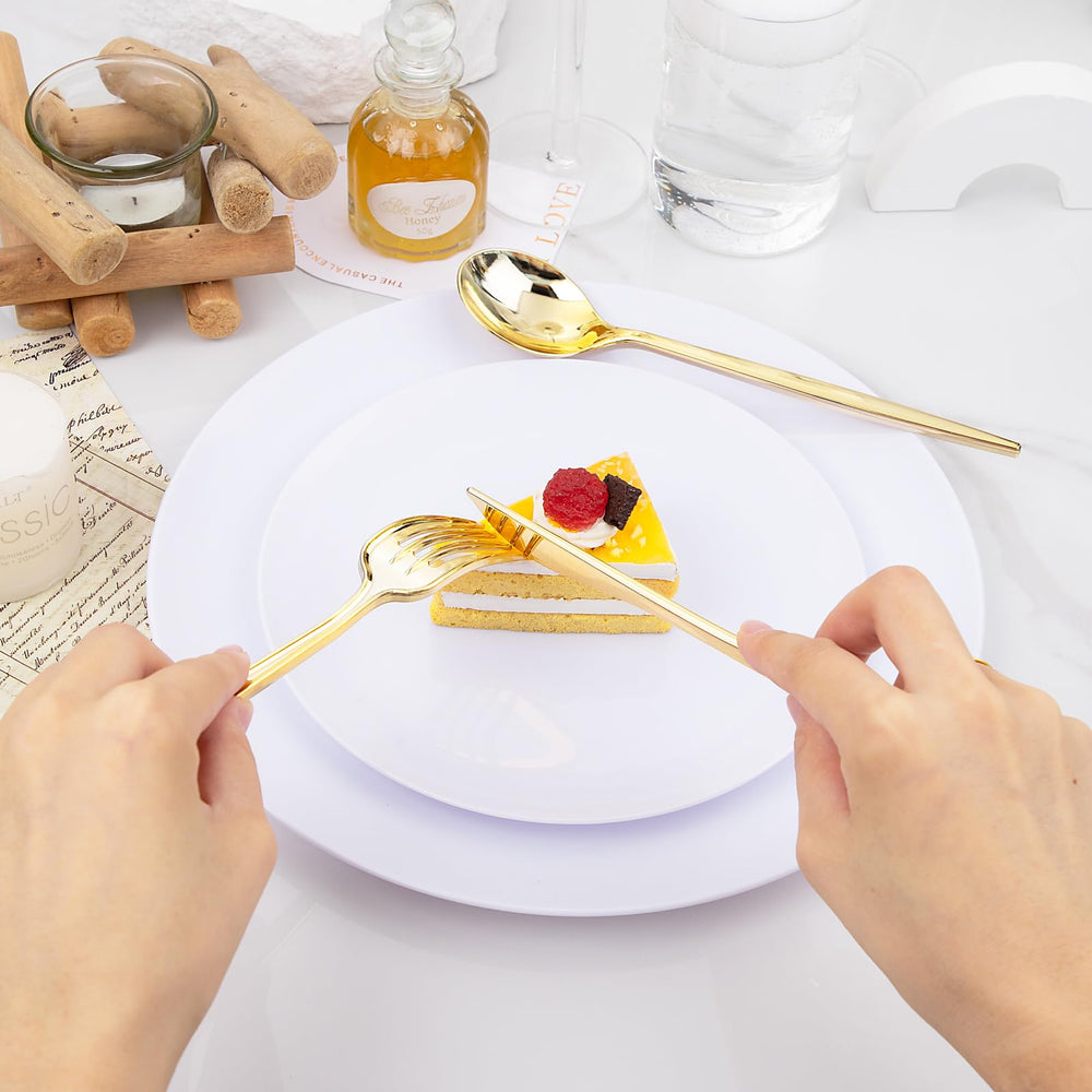 PULOTE gold plastic silverware service setup shows elegant table styling for events.