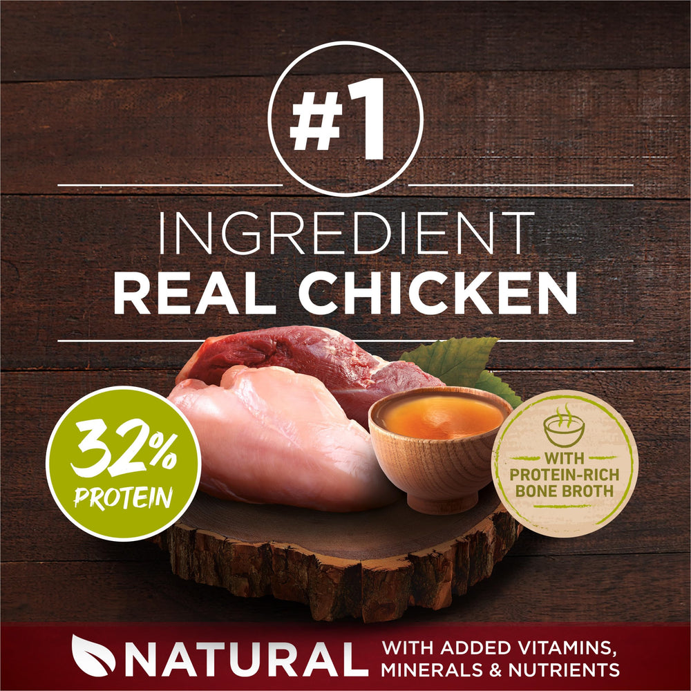 Purina ONE True Instinct close-up highlights real chicken and duck ingredients.