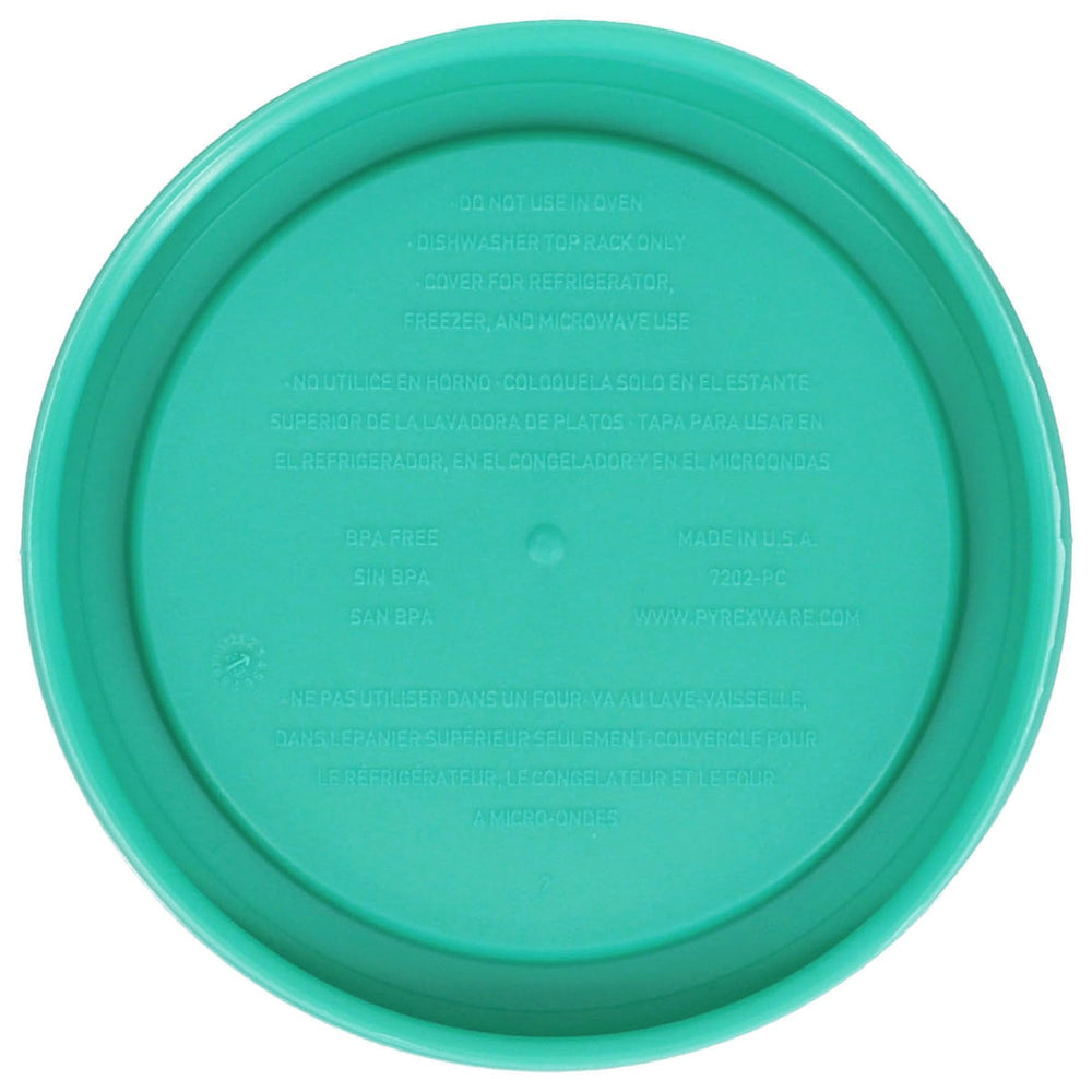 Pyrex 7202-PC lid, top-rack dishwasher safe for easy cleaning.