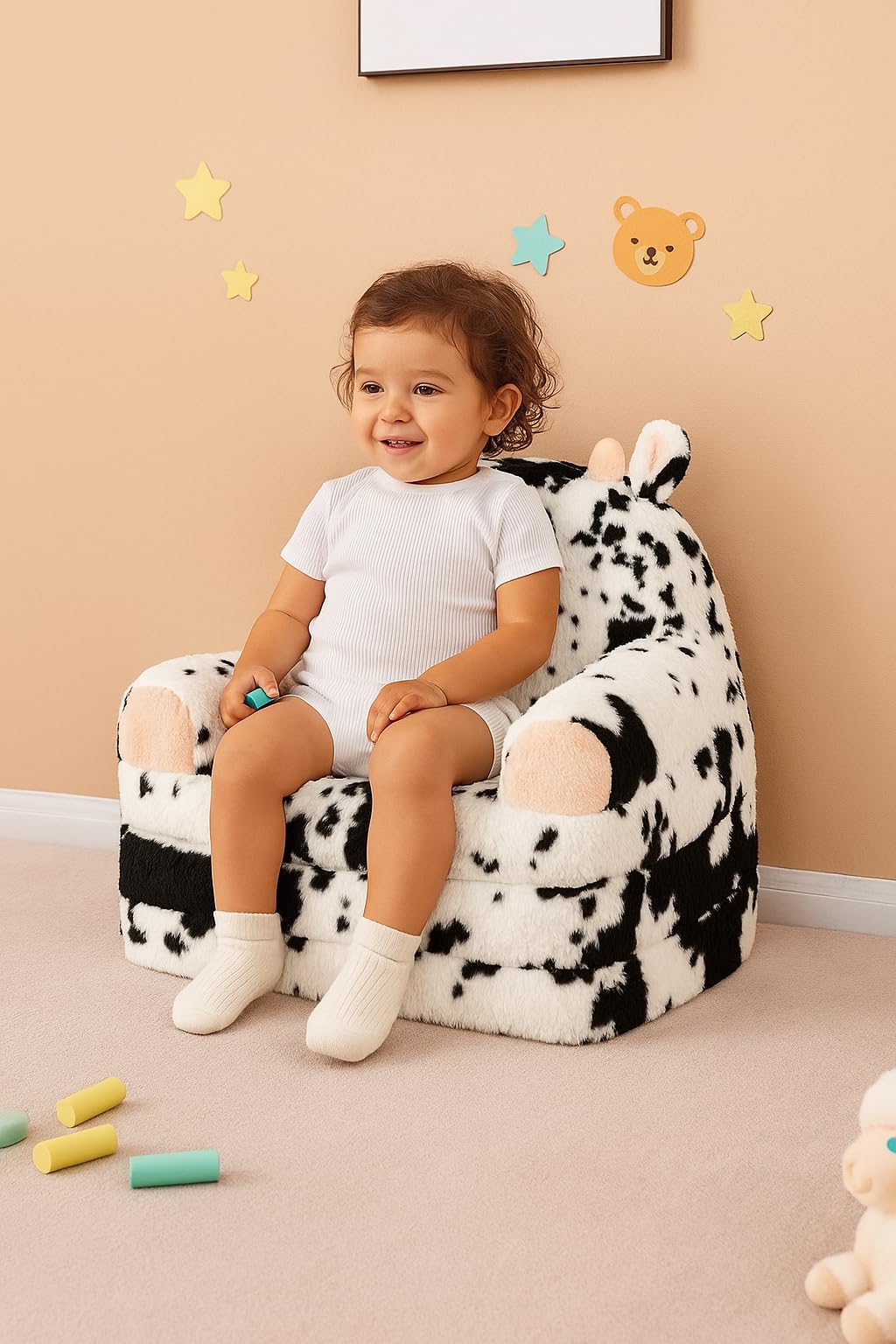 QIUODO lightweight chair with a child-friendly handle for easy mobility.