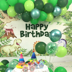 Qmraercu metallic green balloons create a shiny focal point