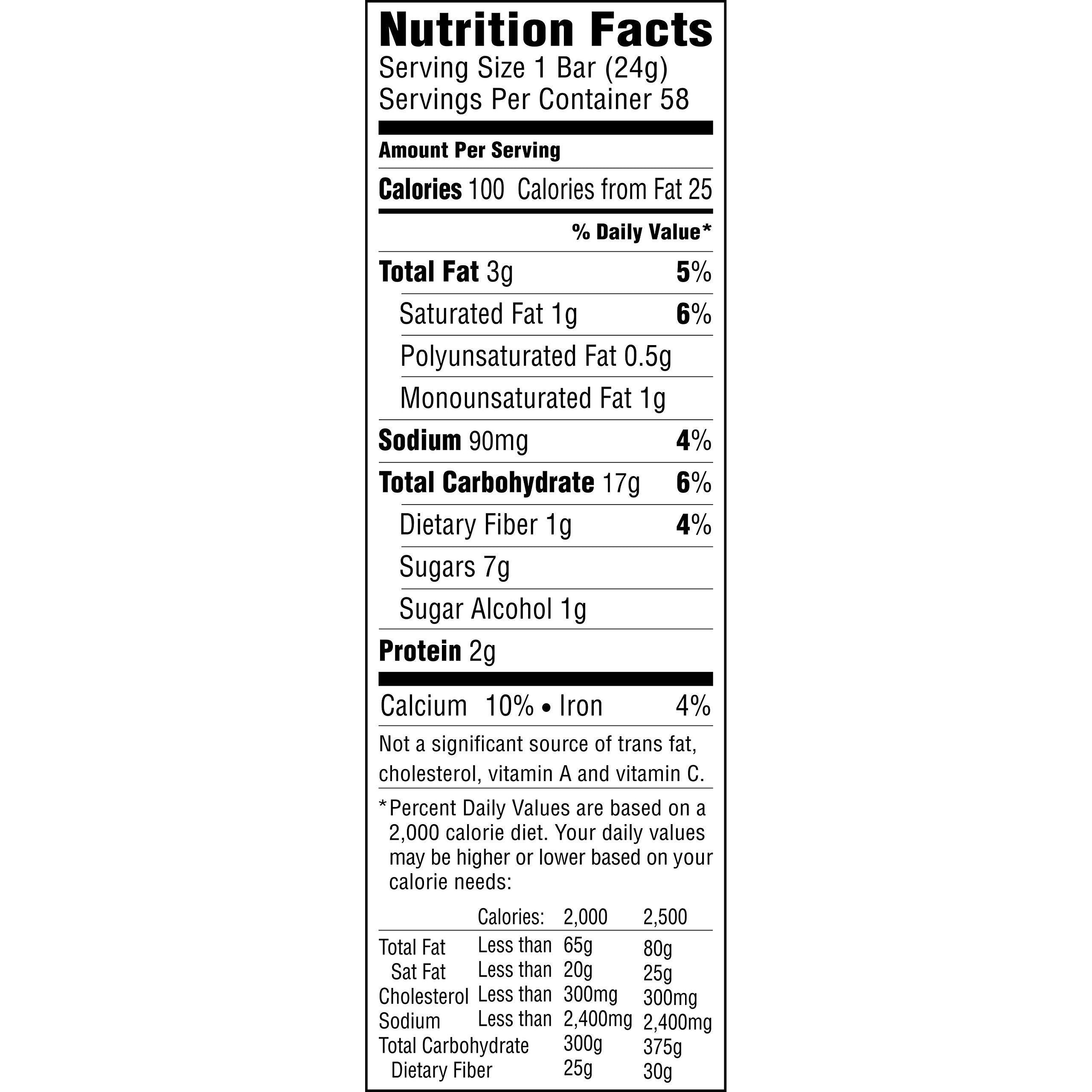Quaker Chewy Granola Bar packaging with 58 bars, ideal lunchbox snack.