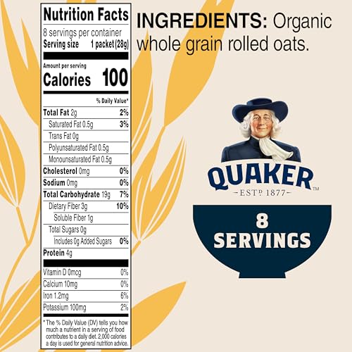 Quaker Organic Regular Oatmeal dry oats close-up showing 100% organic oats.