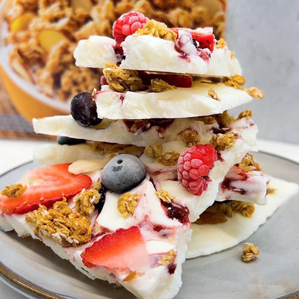 Quaker Simply Granola Honey & Raisin with oats and almonds, protein-friendly crunch.