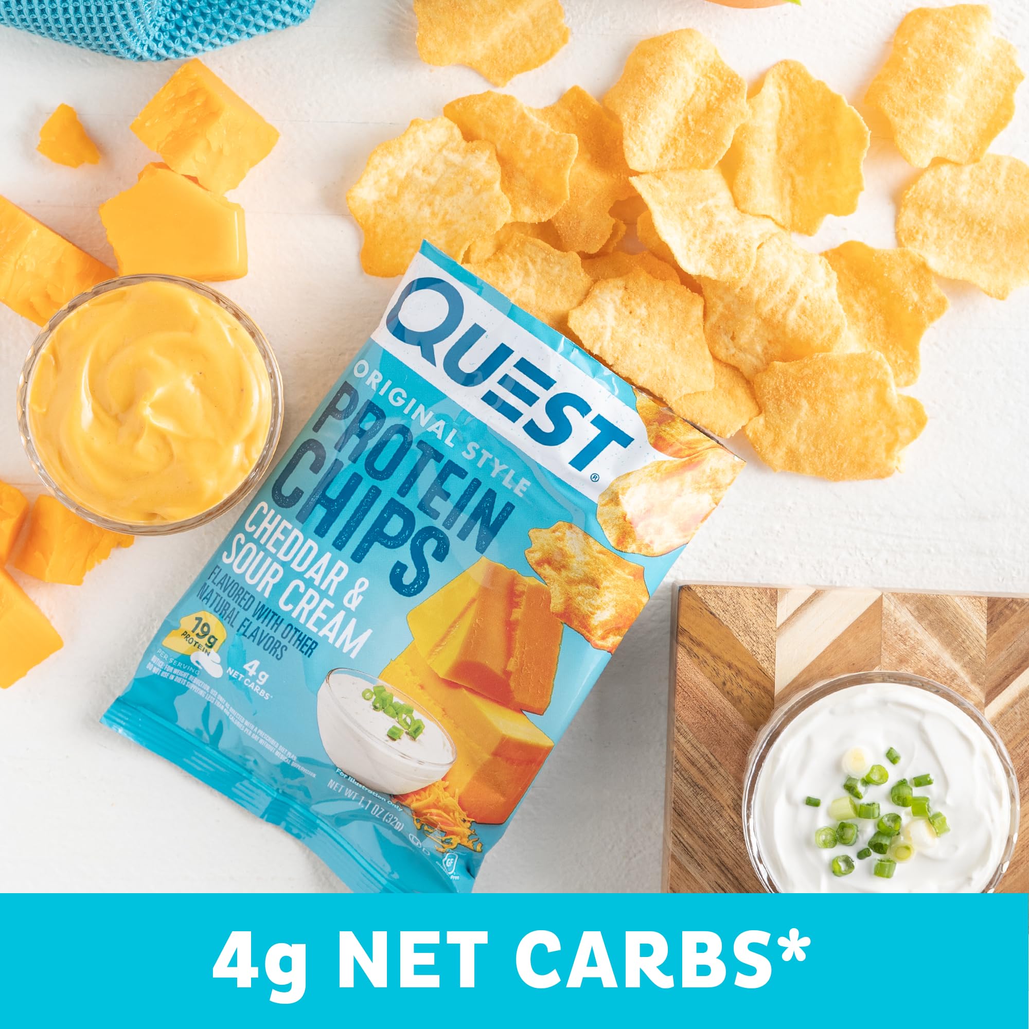 Back of Quest Cheddar & Sour Cream chip pack highlighting macros