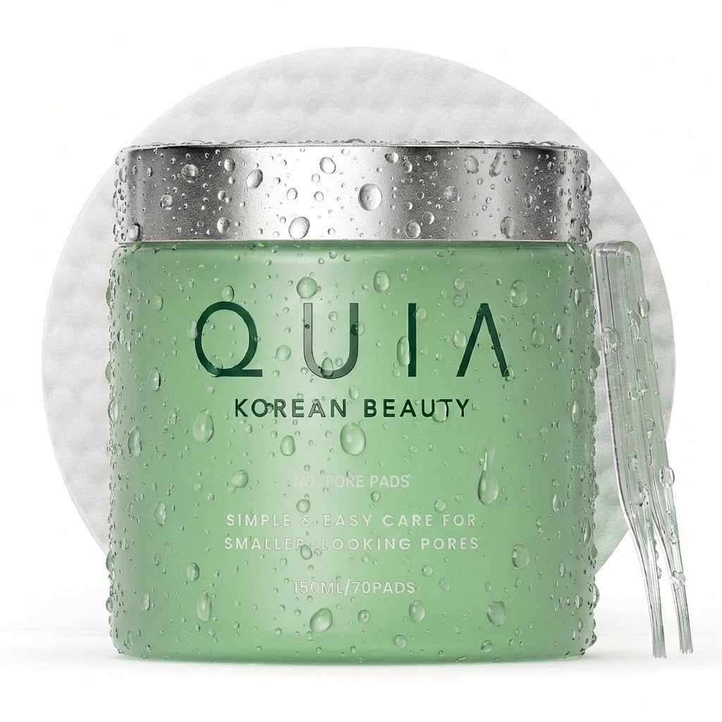 QUIA Beauty Toner Pad embossed side image showing gentle exfoliation for clearer pores