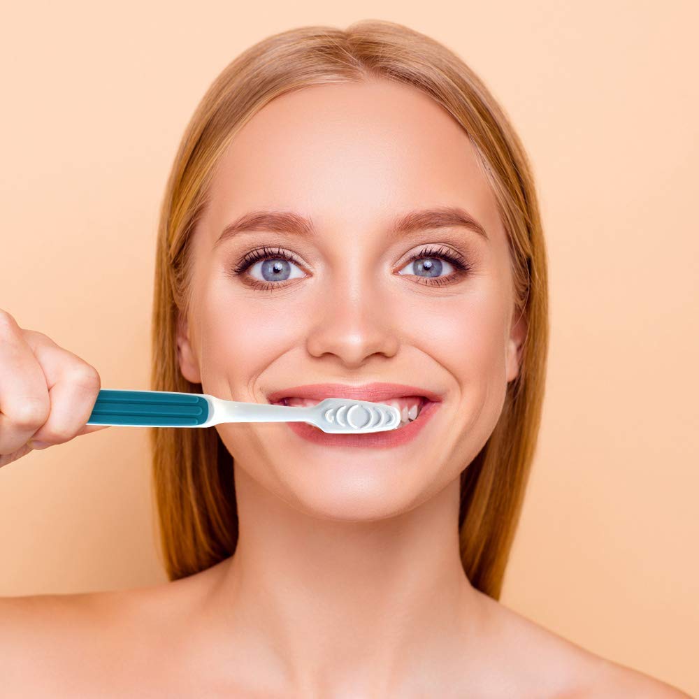Reach Advanced Design 7-count pack for family oral care.