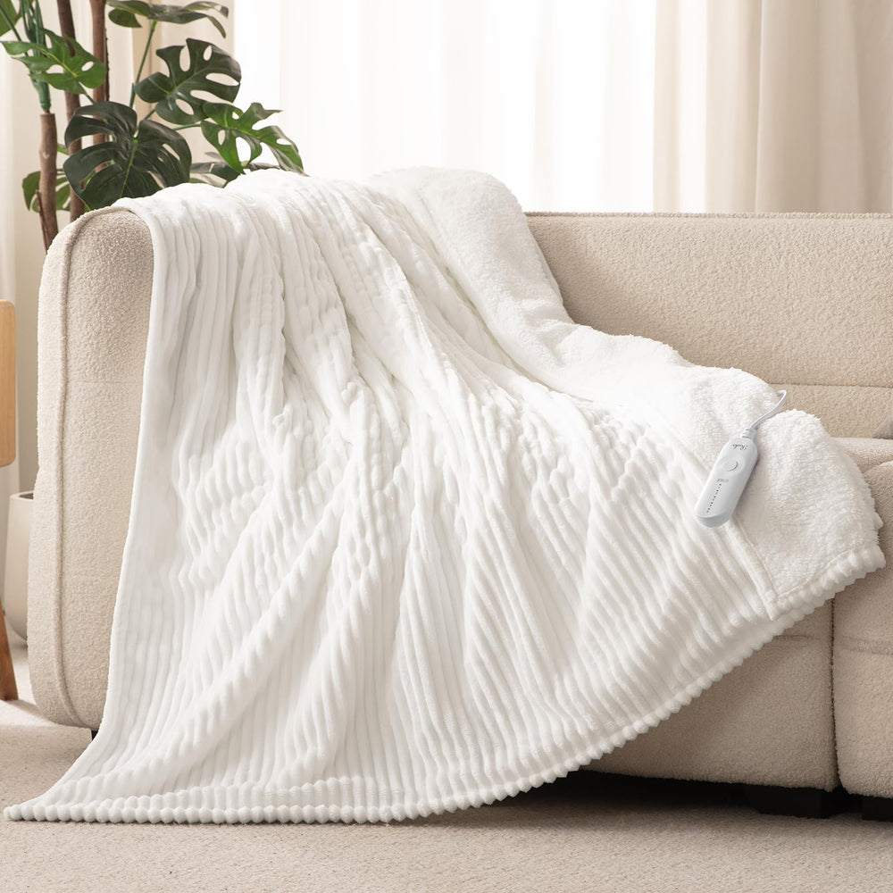 Reaks electric heated throw blanket in front view delivering cozy warmth for chilly evenings.
