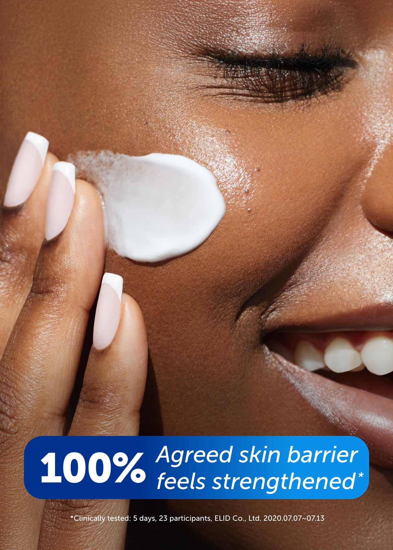 Real Barrier Extreme Cream ingredient glow showing hyaluronic acid and ceramides.