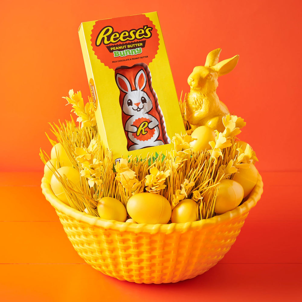 Reese's bunny candies as an Easter table centerpiece