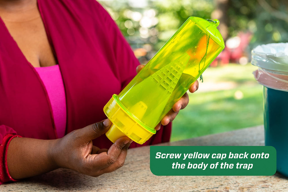 RESCUE! pre-loaded cartridge reduces cleanup and simplifies trap maintenance.