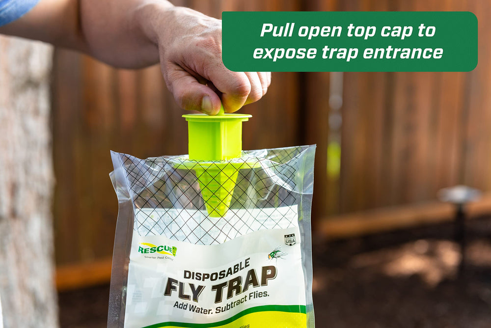 RESCUE! trap entrance exposure enables quick outdoor setup.
