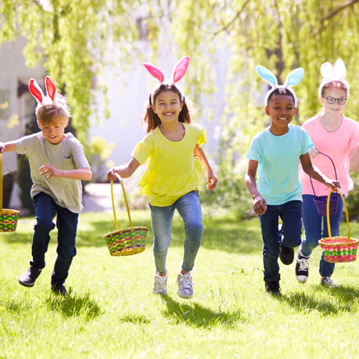 Ricluck Easter gift set with cars for party favors and hunts